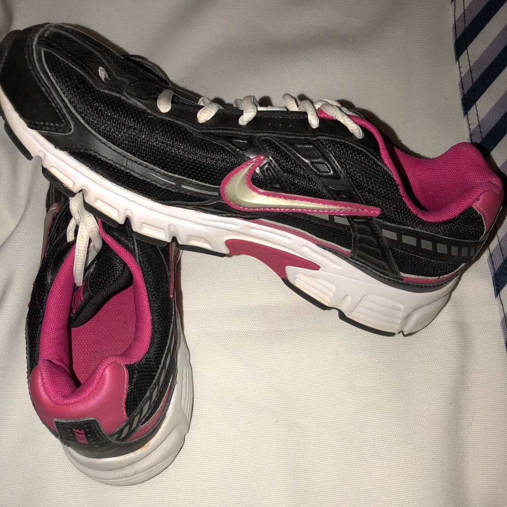 Nike sneakers only worn once!!!!